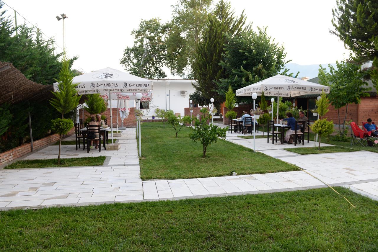 Villa Juri Garden Berat Buitenkant foto